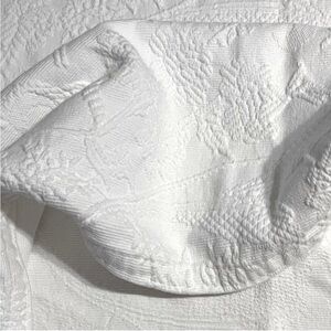 Elegant White Textured Quilt